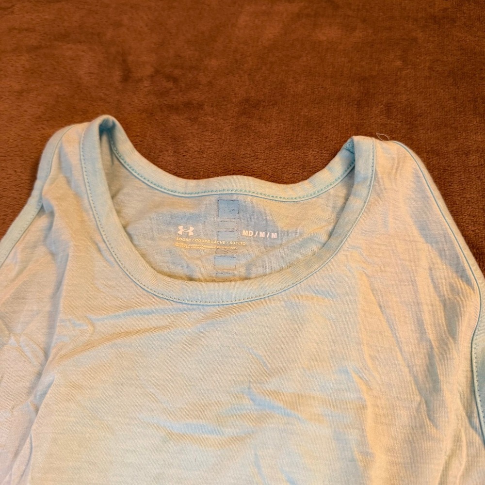 Under Armour HeatGear Tank Top Womens Medium Light Blue Loose Fit Breathable